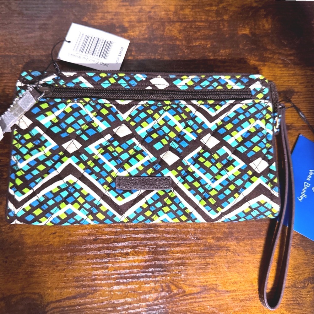 Vera Bradley RFID Zip Wristlet Rain Forest Blue‎ Green Quilted NWT $38